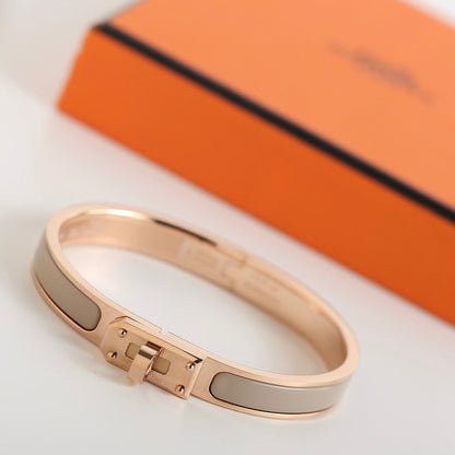 [⭐JeweliWhal]HM KELLY GREY BRACELET