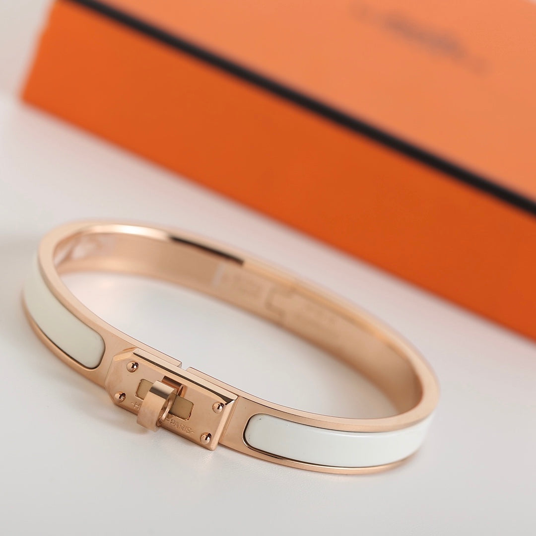 [⭐JeweliWhal]HM KELLY WHITE BRACELET