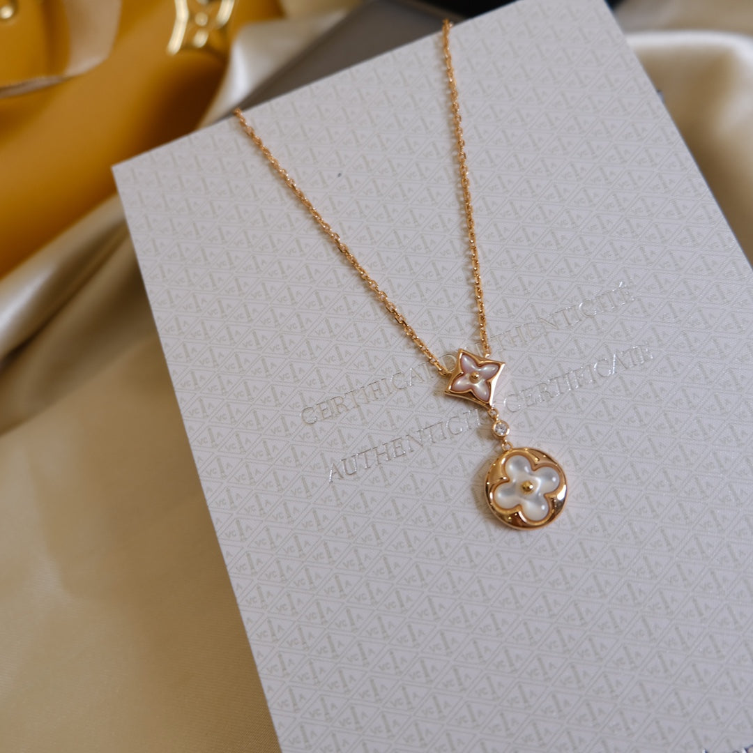 [⭐JeweliWhal]STAR AND SUN WHITE MOP 2 MOTIF PINK GOLD NECKLACE