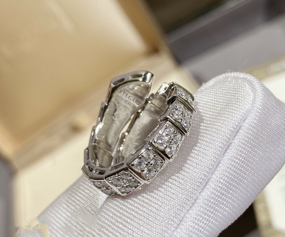 [⭐JeweliWhal]SERPENTI RING SILVER DIAMOND PAVED