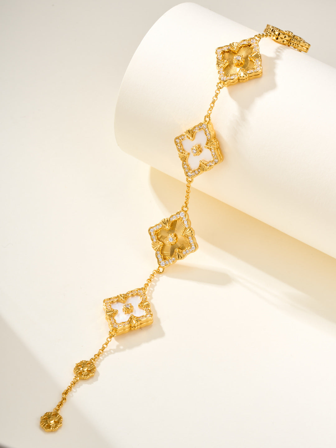 [⭐JeweliWhal]B.C.L ENAMELED Five-Flower Bracelet（Various Colors) BIG SIZE