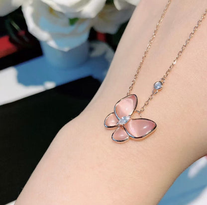 [⭐JeweliWhal]BUTTERFLY PINK MOTHER-OF-PEARL DIAMOND NECKLACE