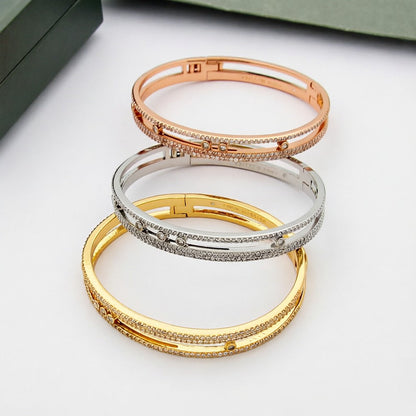[⭐JeweliWhal]Move Romane pavé bangle