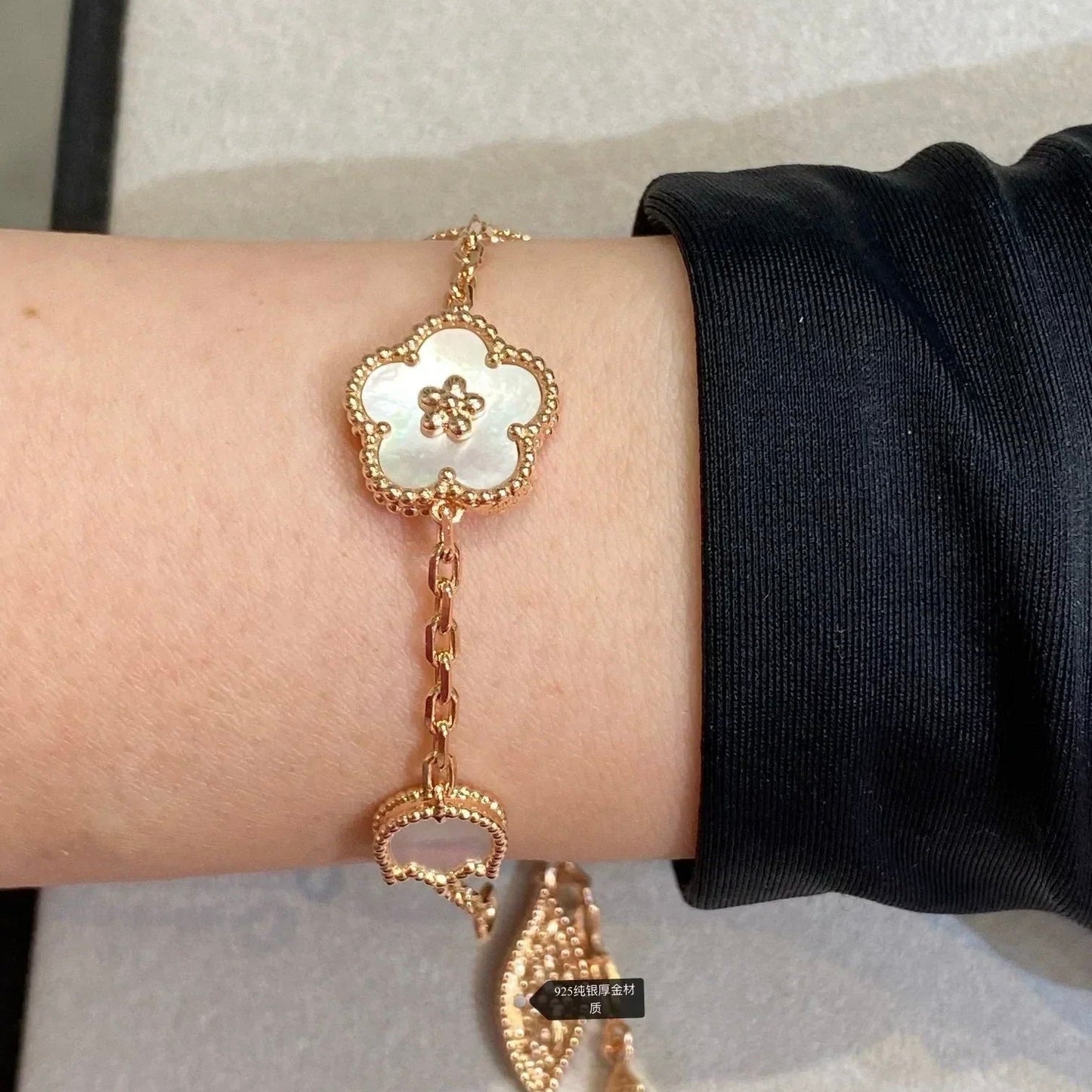 [⭐JeweliWhal]LUCKY SPRING 5 MOTIF BRACELET