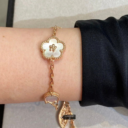 [⭐JeweliWhal]LUCKY SPRING 5 MOTIF BRACELET