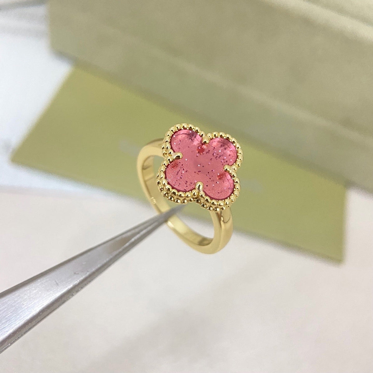 [⭐JeweliWhal]NEW ROSE QUARTZ FOUR-LEAF CLOVER RING