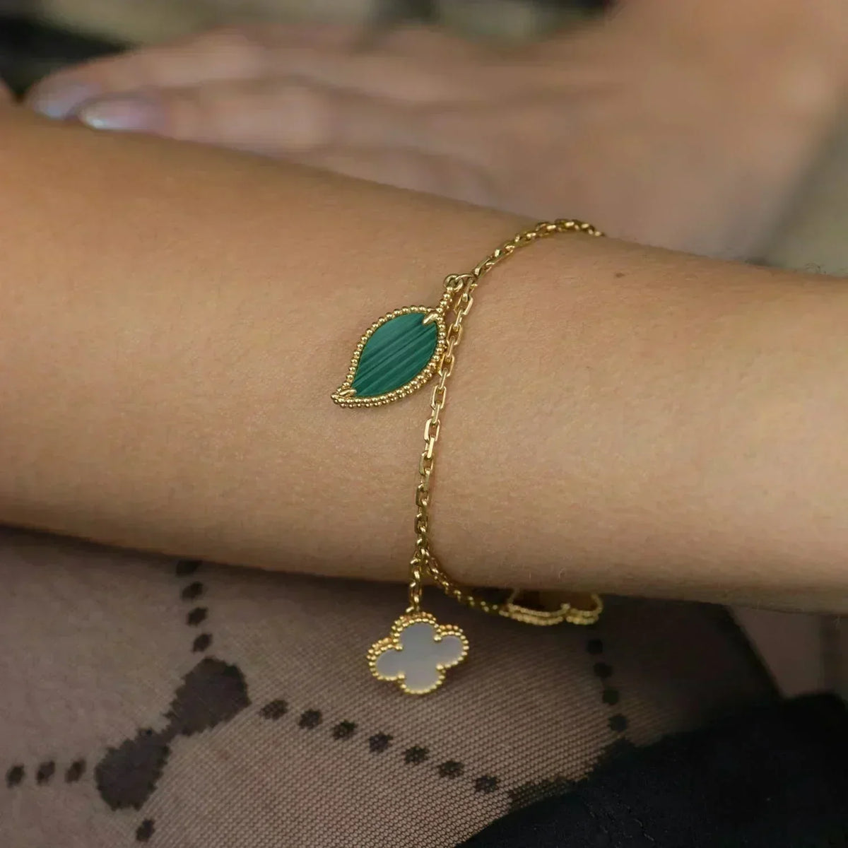 [⭐JeweliWhal]LUCKY SPRING 5 MOTIF GOLD BRACELET