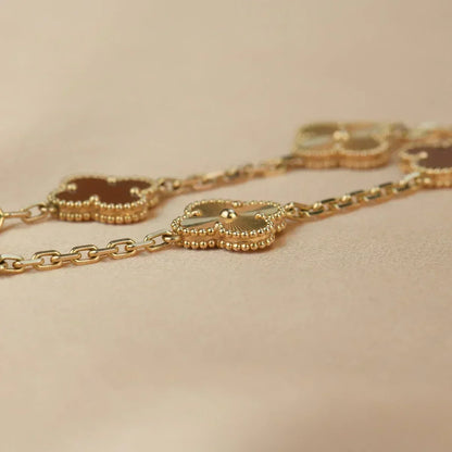 [⭐JeweliWhal] CLOVER 5 MOTIF RED CORNELIAN BRACELET COLLECTION