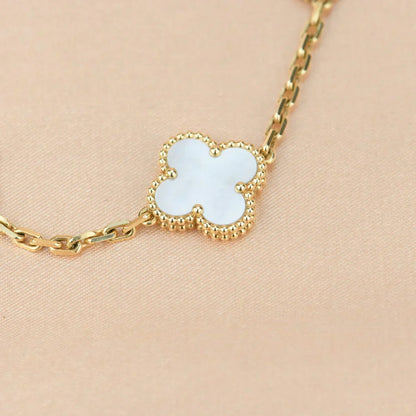 [⭐JeweliWhal]CLOVER WHITE PEARL MOP 5 MOTIF BRACELET COLLECTION