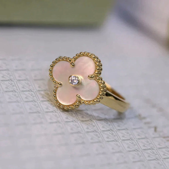 [⭐JeweliWhal]CLOVER PINK MOP RING GOLD DIAMOND