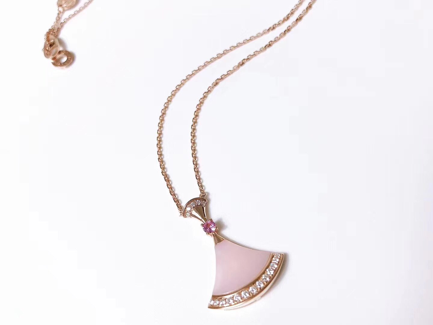 [⭐JeweliWhal]DREAM NECKLACE PINK MOP DIAMOND
