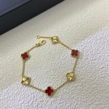 [⭐JeweliWhal]CLOVER 6 MOTIF RED AGATE LASER BRACELET
