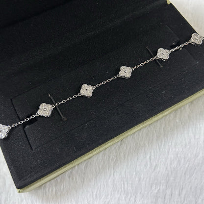 [⭐JeweliWhal]CLOVER 6 MOTIF DIAMOND BRACELET