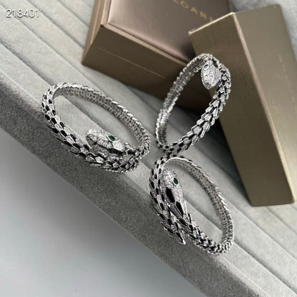 [⭐JeweliWhal]NEW OBSIDIAN & DIAMOND SERPENT BRACELET