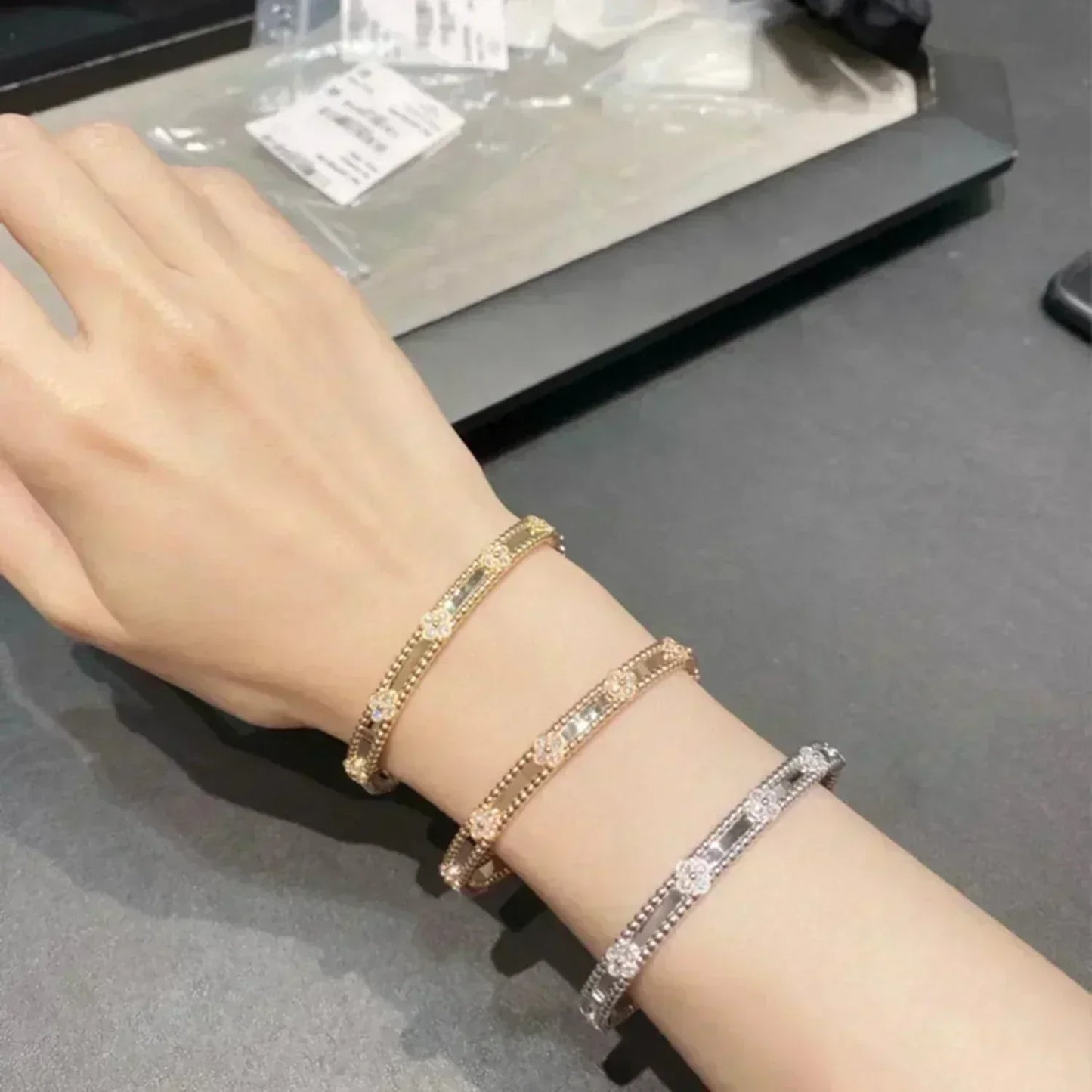 [⭐JeweliWhal]CLOVER BRACELET 4MM DIAMONDS