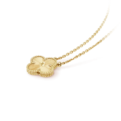 [⭐JeweliWhal]CLOVER 15MM LASER NECKLACE