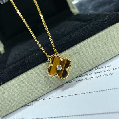[⭐JeweliWhal]CLOVER 15MM DIAMOND AND YELLOW TIGER'S EYE AGATE necklace