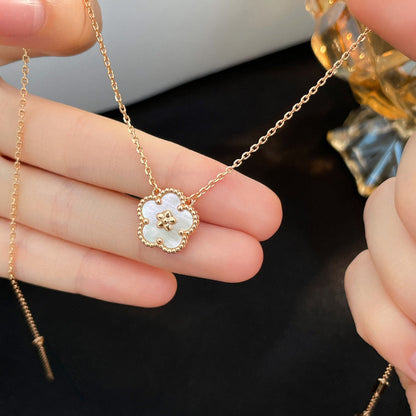 [⭐JeweliWhal]LUCKY  WHITE MOP  PLUM BLOSSOM NECKLACE