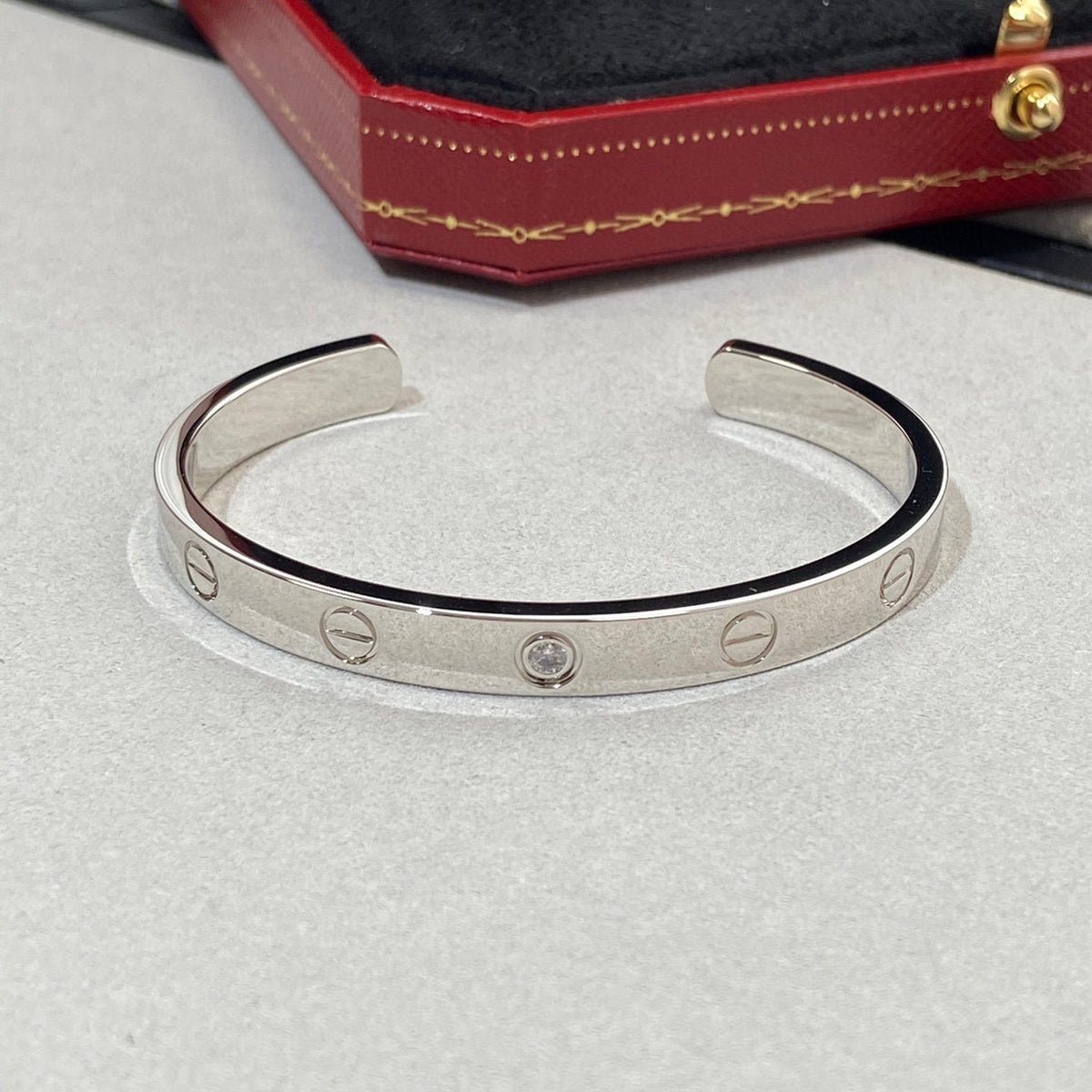[⭐JeweliWhal]LOVE BRACELET 6.1MM 1 DIAMOND OPEN CUFF