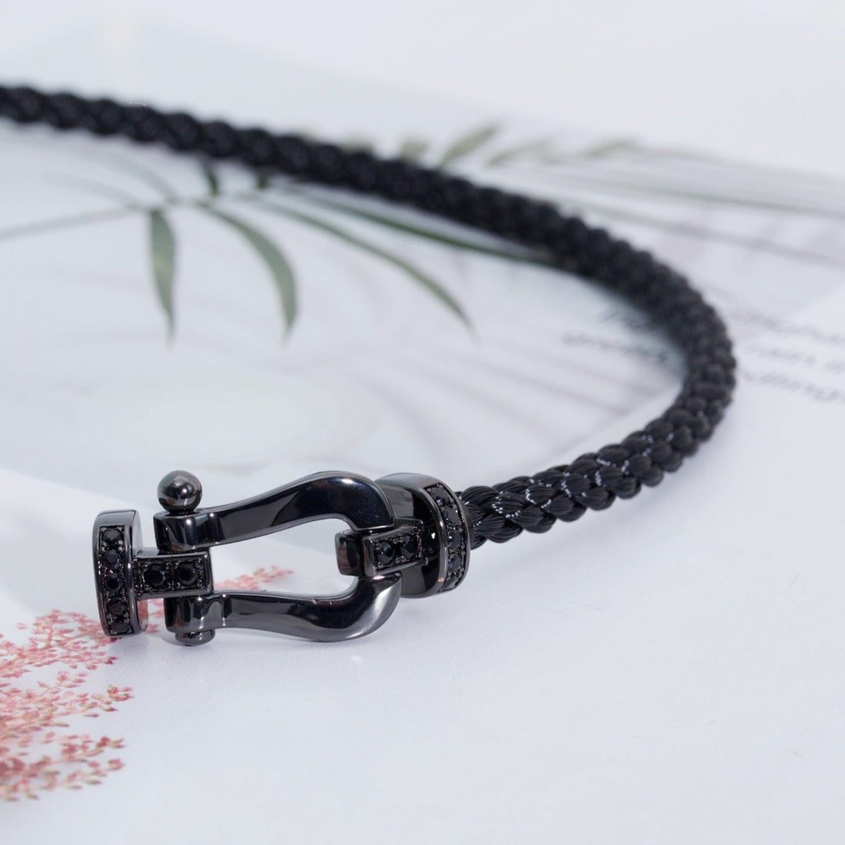 [⭐JeweliWhal]FORCE LARGE SERIES HORSESHOE BLACK SAMURAI BRACELET