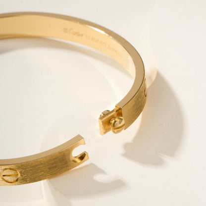 [⭐JeweliWhal]LOVE BRACELET 6.1MM BRUSHED