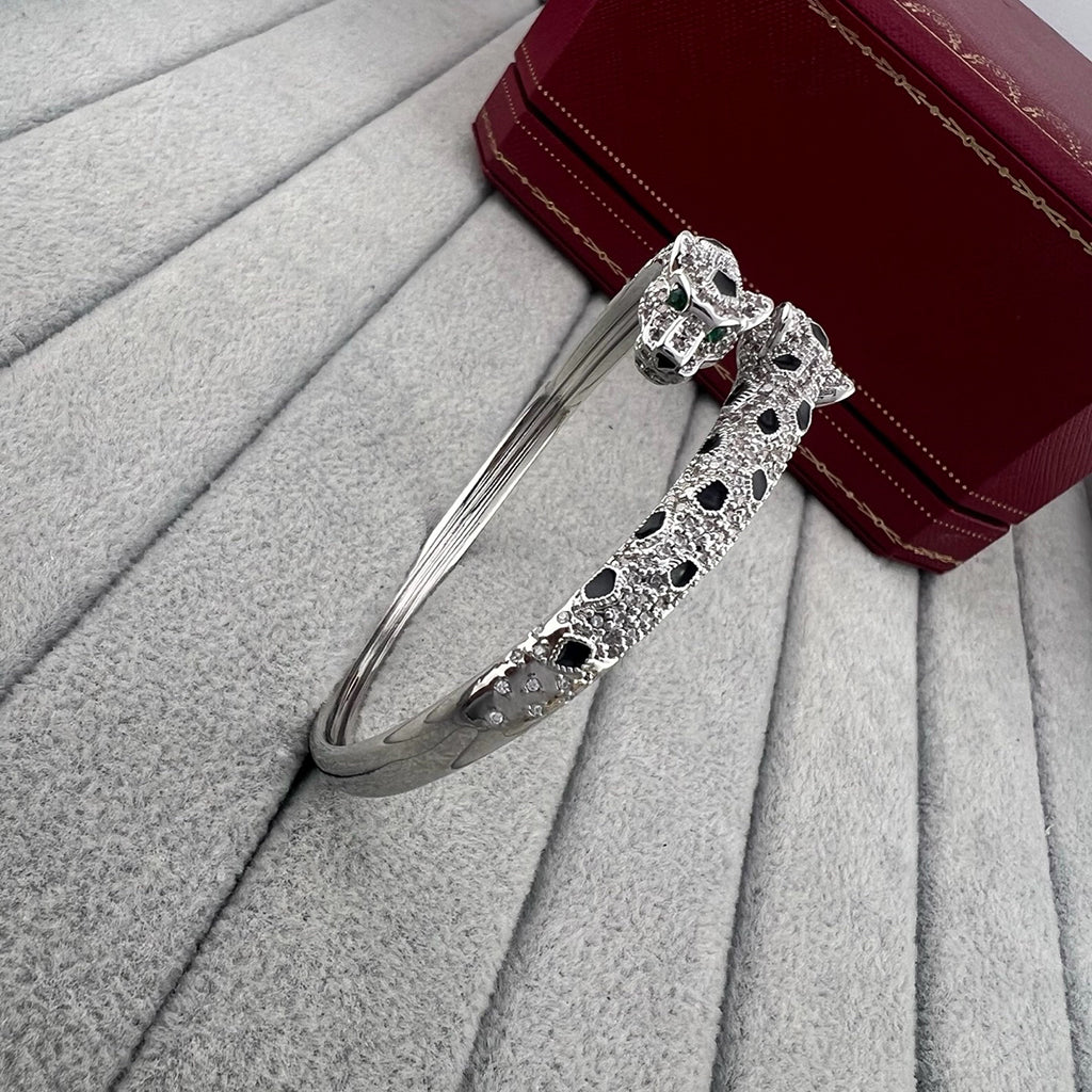 [⭐JeweliWhal]PANTHERE DOUBLE HEADED HALF DIAMOND OPEN BRACELET