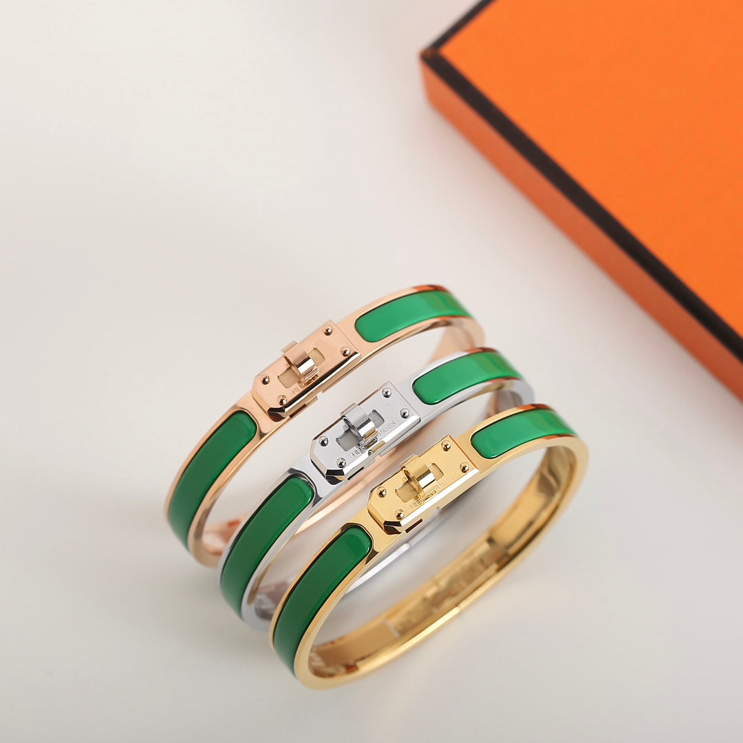 [⭐JeweliWhal]HM KELLY GREEN BRACELET