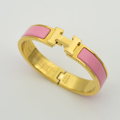 [⭐JeweliWhal]H PINK BRACELET