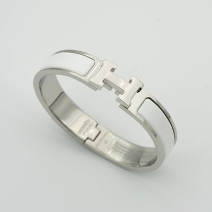 [⭐JeweliWhal]H WHITE BRACELET