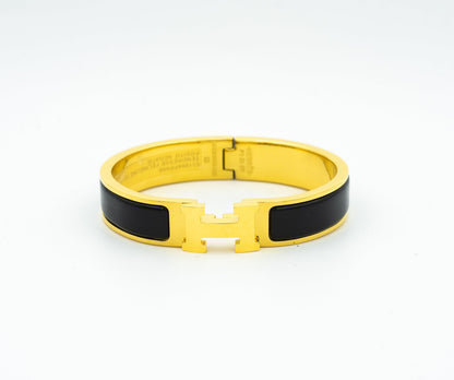 [⭐JeweliWhal]H BLACK BRACELET