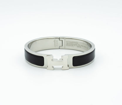 [⭐JeweliWhal]H BLACK BRACELET