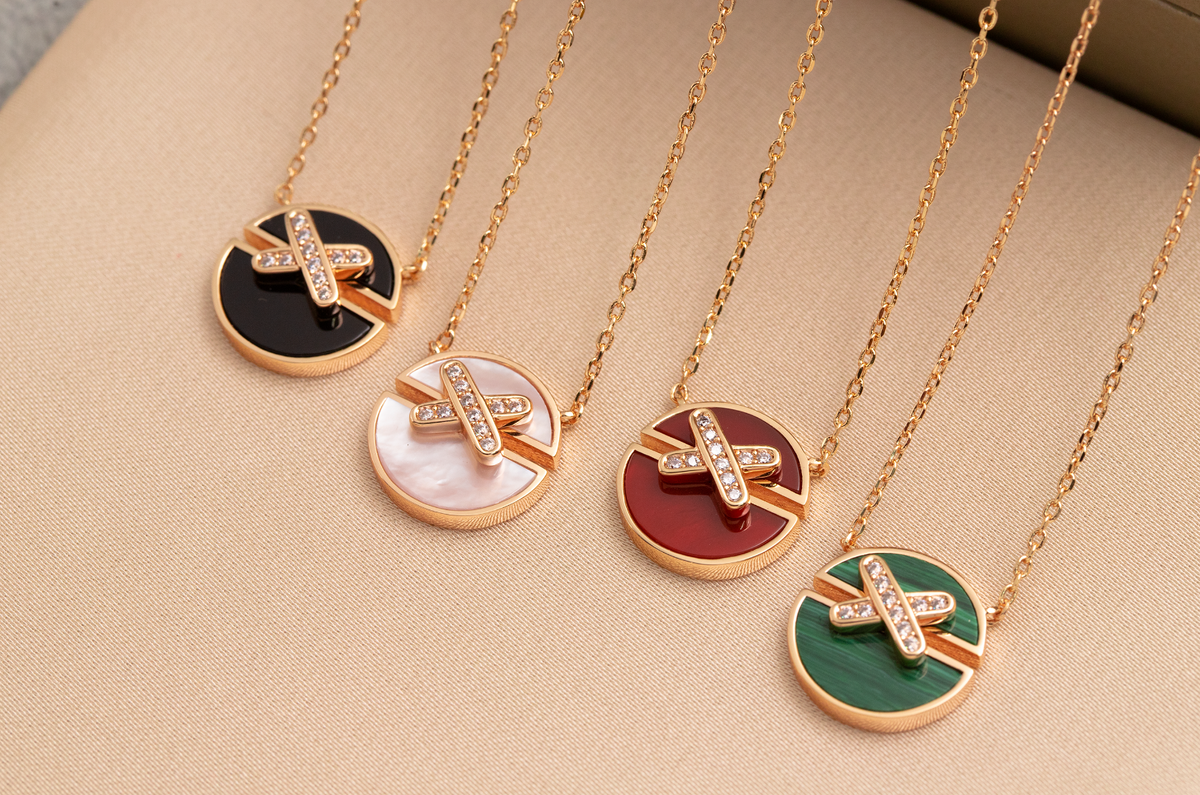 [⭐JeweliWhal]JEUX DE PINK GOLD DIAMOND NECKLACE