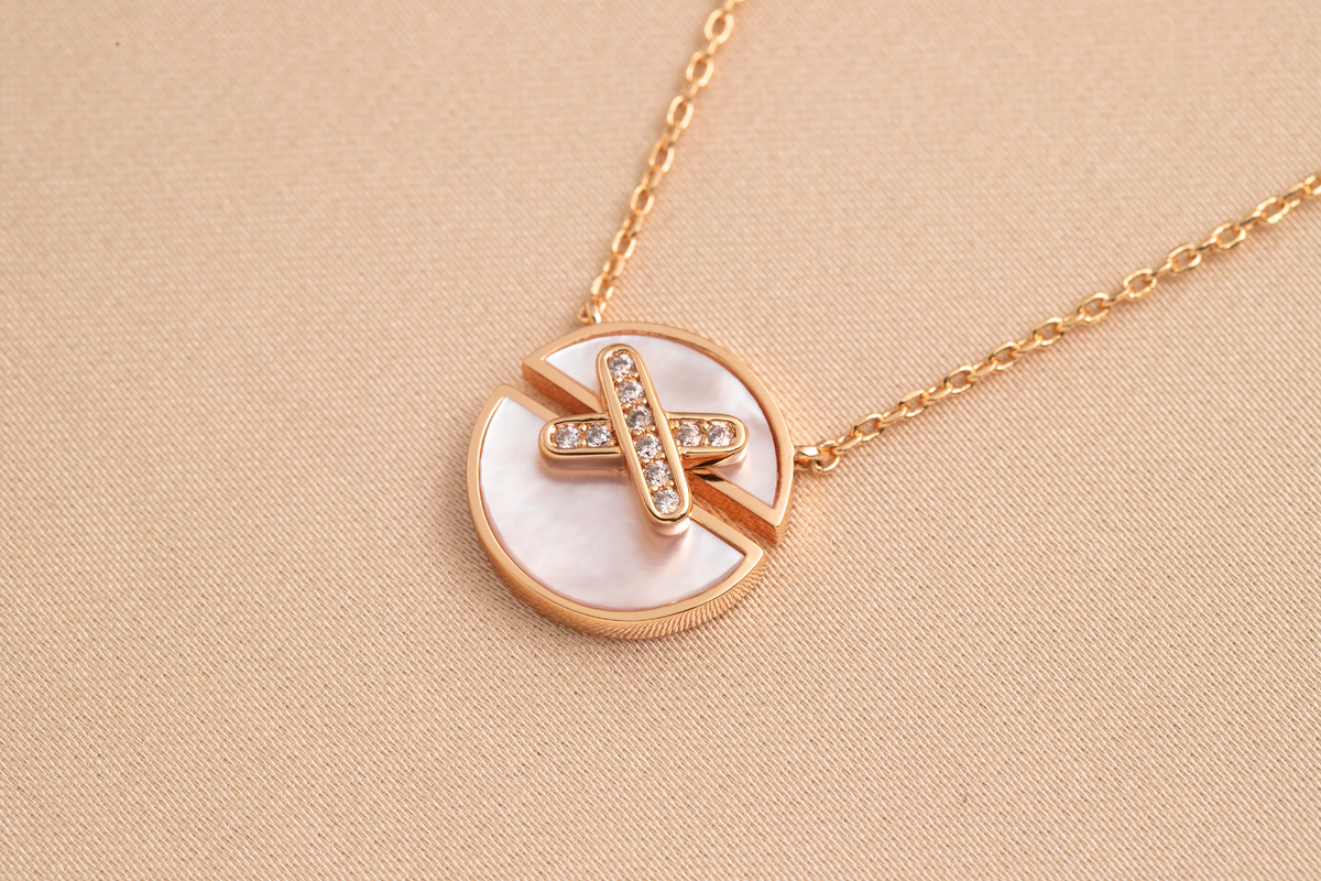 [⭐JeweliWhal]JEUX DE PINK GOLD DIAMOND NECKLACE