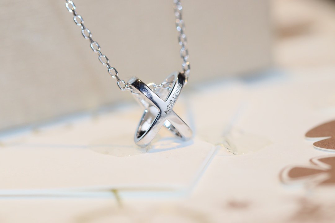 [⭐JeweliWhal]JEUX DE DIAMOND NECKLACE