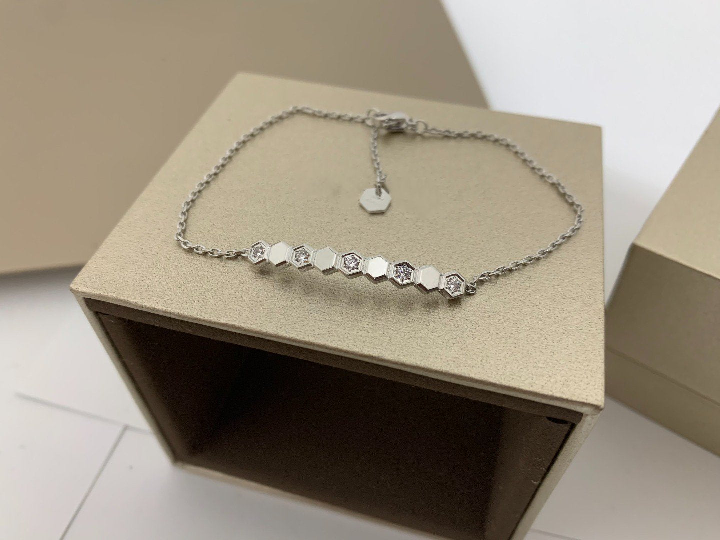 [⭐JeweliWhal]BEE LOVE BRACELET DIAMOND