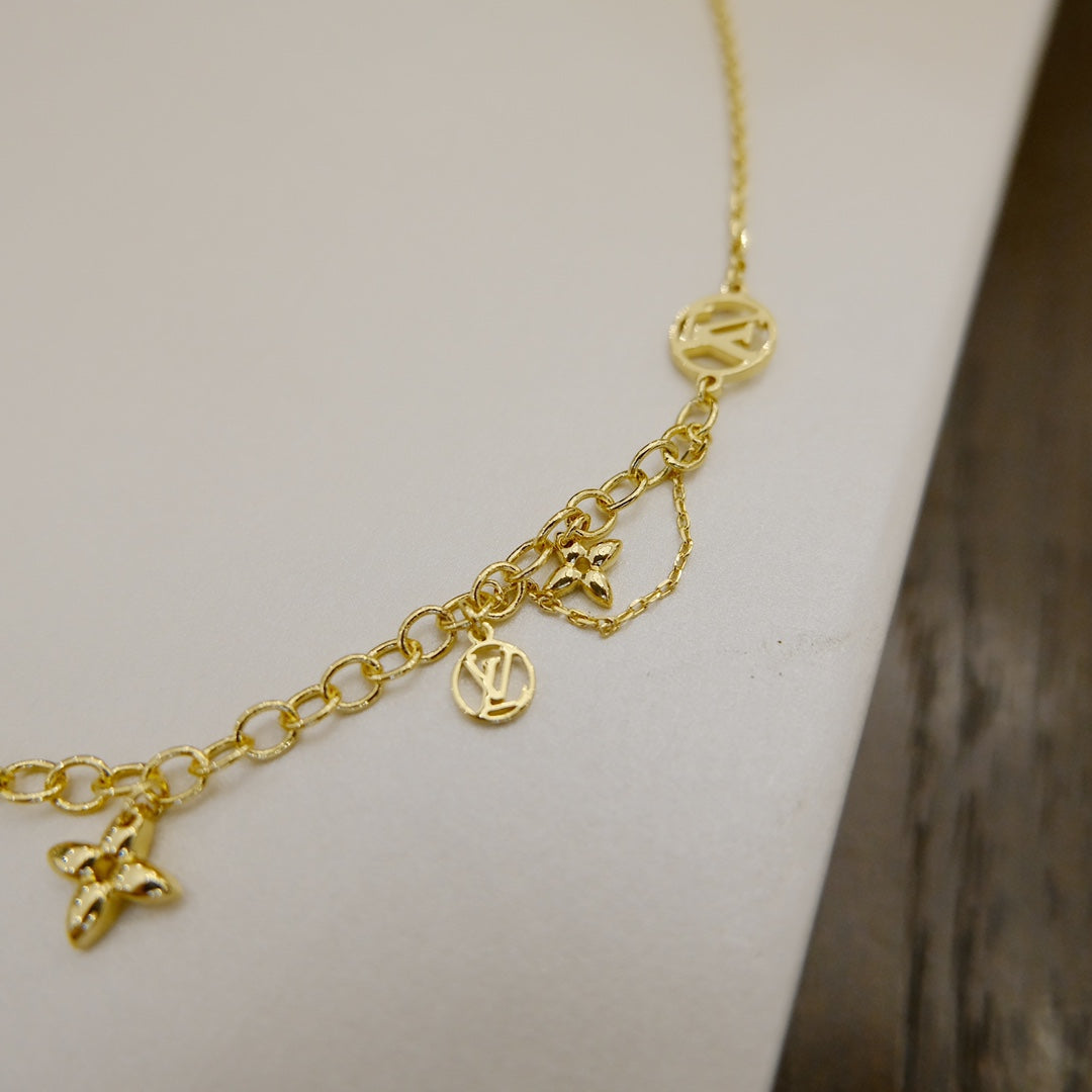 [⭐JeweliWhal]BLOOMING SUPPLE NECKLACE BRASS