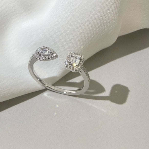 [⭐JeweliWhal]MY TWIN TOI & MOI SILVER DIAMOND RING