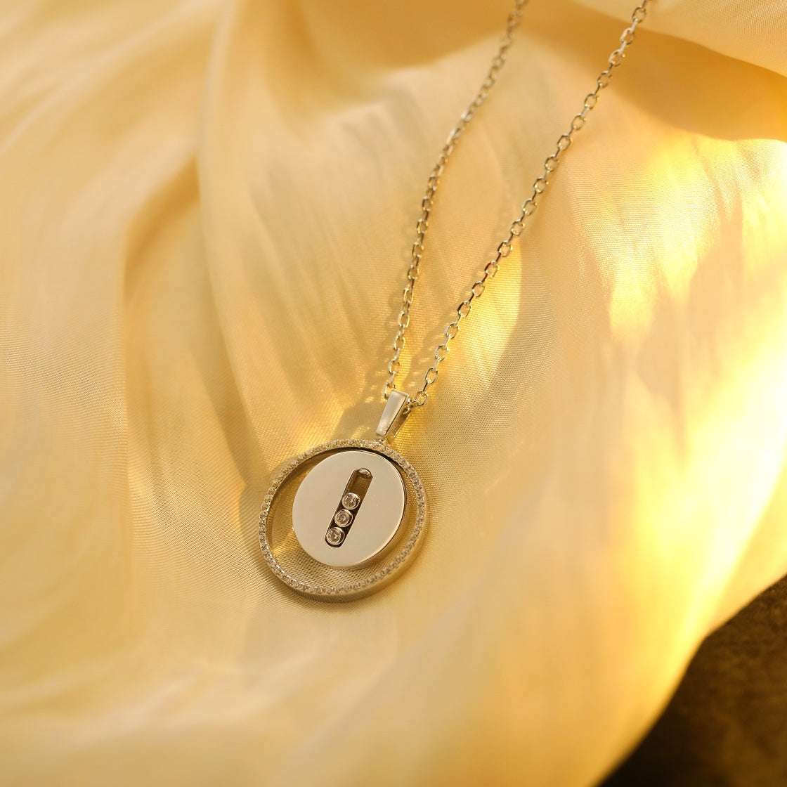 [⭐JeweliWhal]Demo MOVE MM SILVER DIAMOND NECKLACE
