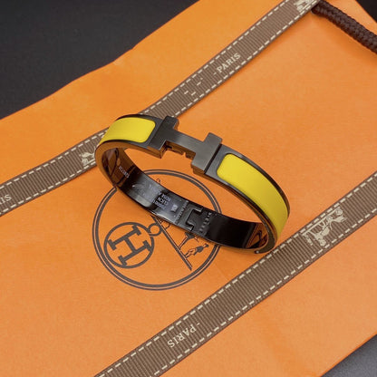 [⭐JeweliWhal]CLIC HM SO BLACK YELLOW BRACELET