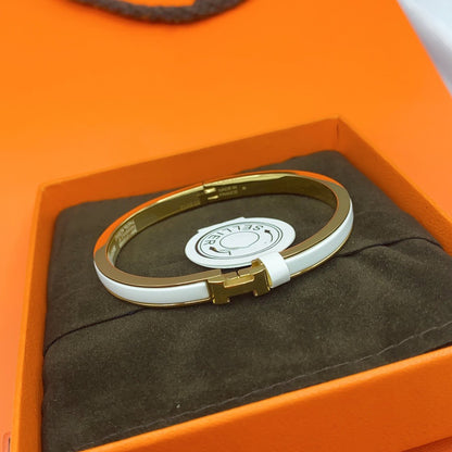 [⭐JeweliWhal]CLASSIC HM CLIC WHITE 8MM ENAMEL BRACELET