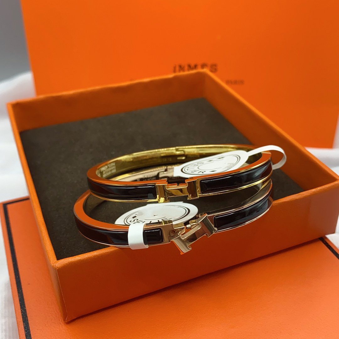 [⭐JeweliWhal]CLASSIC HM CLIC BLACK 8MM ENAMEL BRACELET