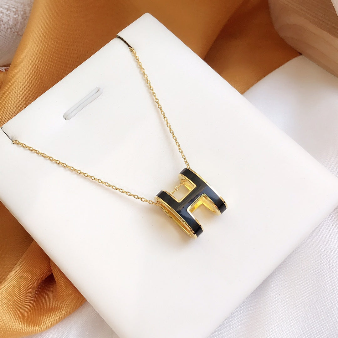[⭐JeweliWhal]HM CLIC BLACK ENAMEL GOLD NECKLACE