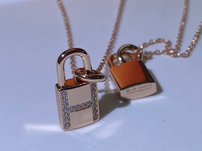 [⭐JeweliWhal]HM ADVANCED NICHE LOCK HEAD NECKLACE DIAMONDS