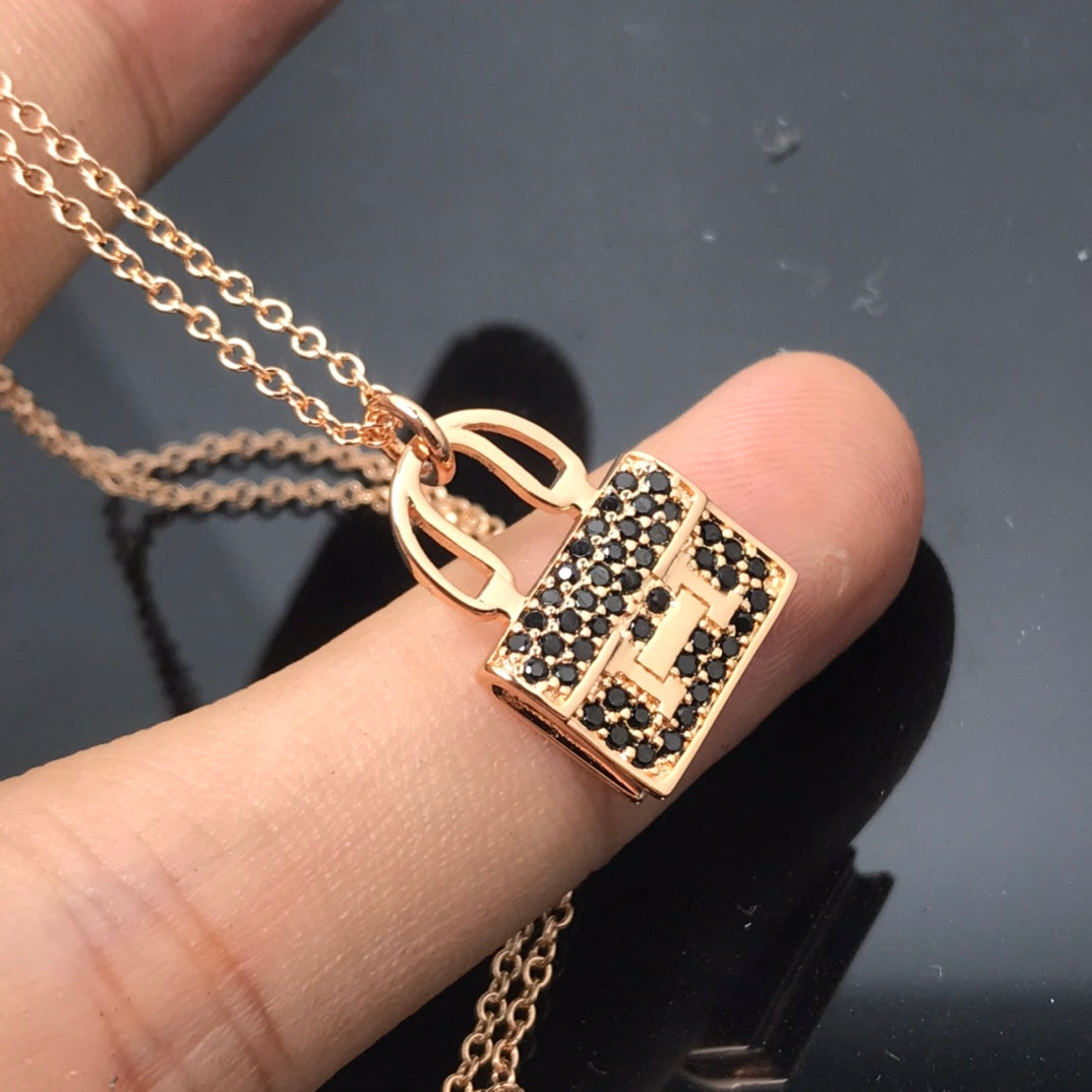 [⭐JeweliWhal]HM NECKLACE ARRIVAL BLACK DIAMOND