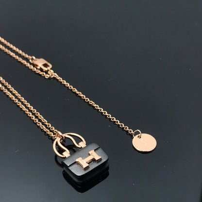 [⭐JeweliWhal]WOMEN'S HM AMULETTES CONSTANCE PENDANT NECKLACE