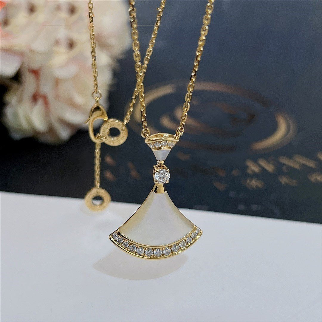 [⭐JeweliWhal]DREAM NECKLACE MOP GOLD DIAMOND