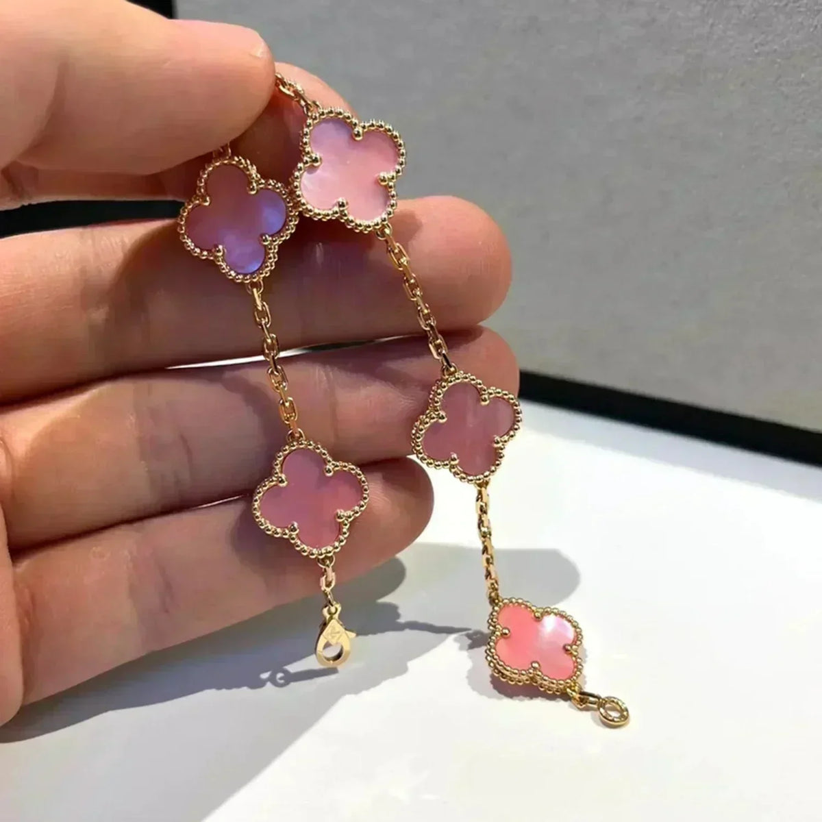 [⭐JeweliWhal] CLOVER 5 MOTIFS  PINK MOP BRACELET COLLECTION