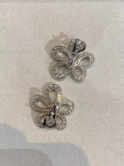 [⭐JeweliWhal]FLOWERLACE EARRINGS FULL DIAMONDS