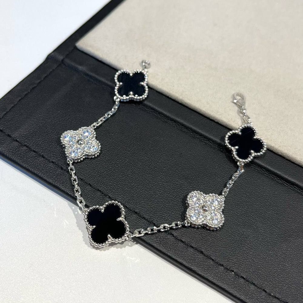 [⭐JeweliWhal] CLOVER 5 MOTIF ONYXS BRACELET COLLECTION