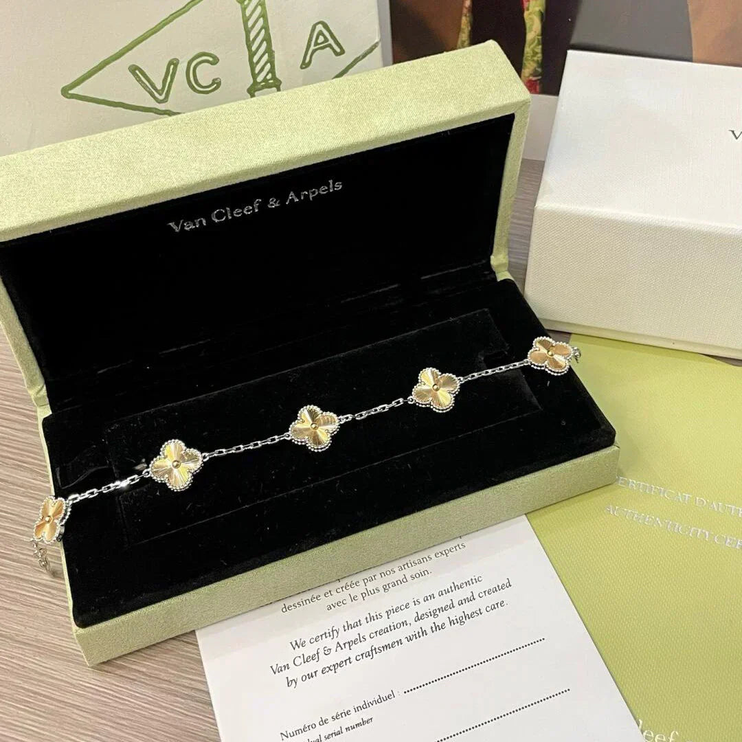 [⭐JeweliWhal] CLOVER 5 MOTIF LASER BRACELET COLLECTION